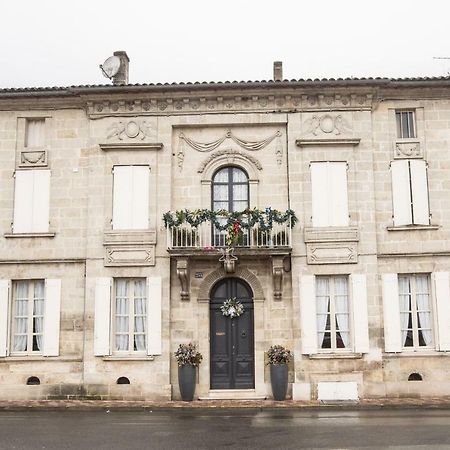 Le Grand Echiquier Hotel Coutras Luaran gambar