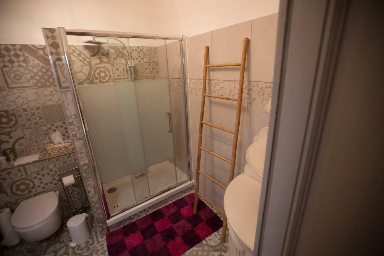 Le Grand Echiquier Hotel Coutras Luaran gambar