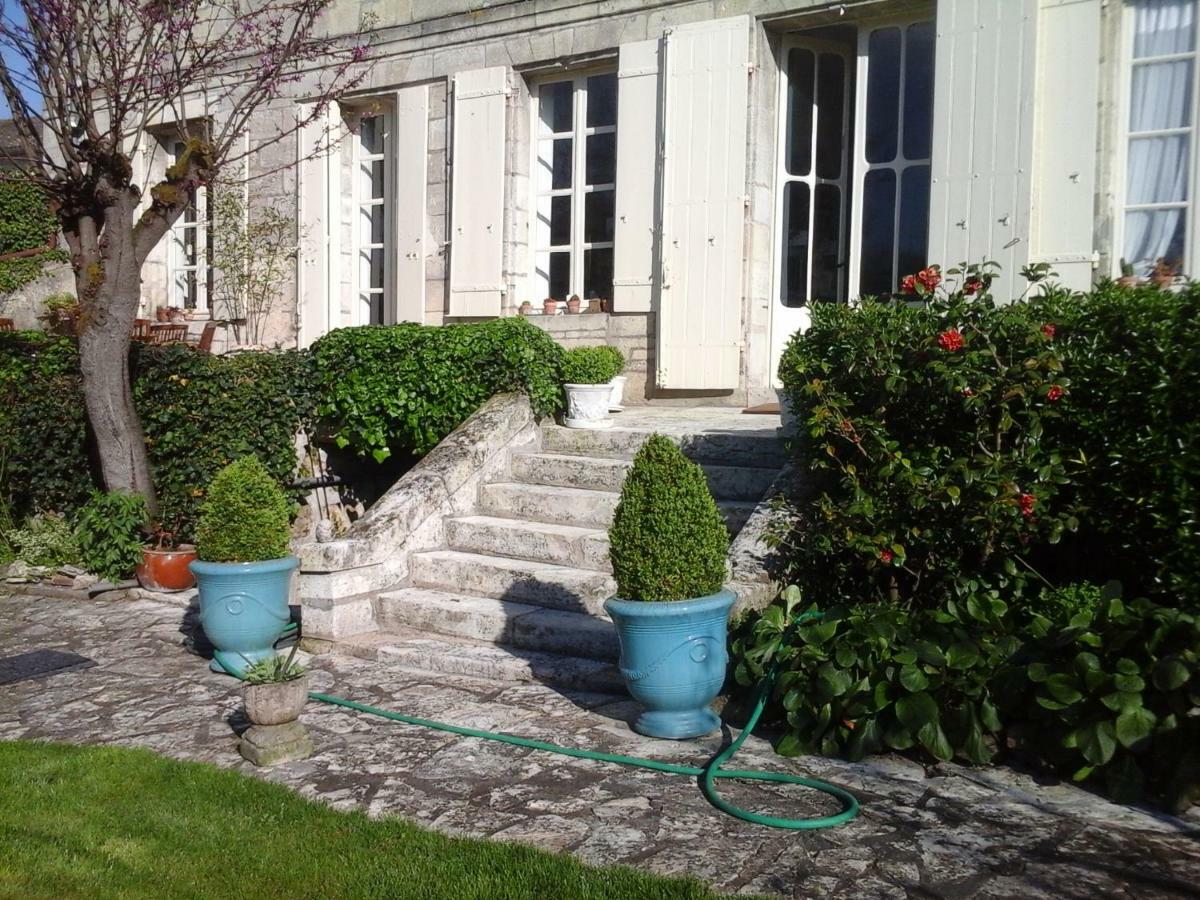 Le Grand Echiquier Hotel Coutras Luaran gambar